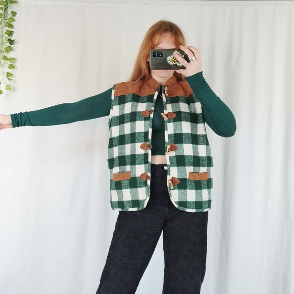 Forest green checked gilet (XL)