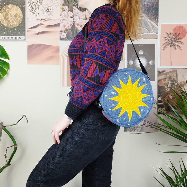 Sun and moon circle bag