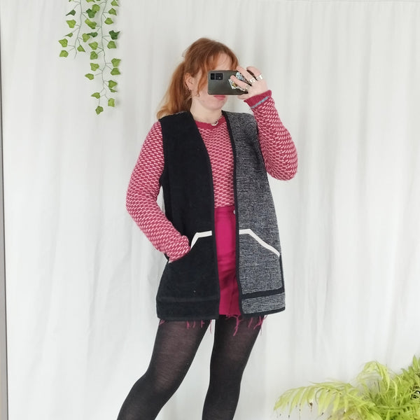 Tapestry monochrome waistcoat (L)