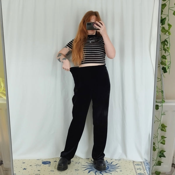 Witchy black velvet trousers (M)