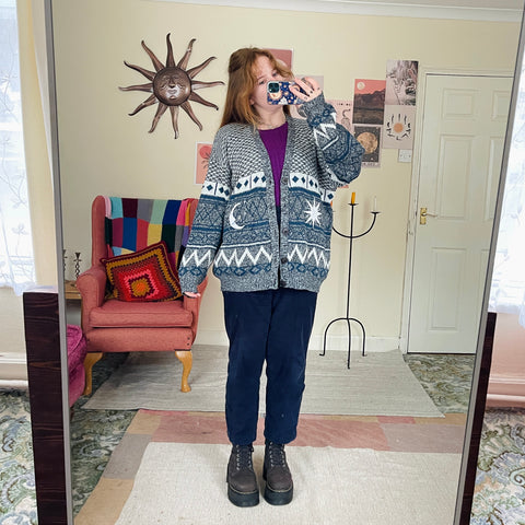 Sun and moon knit cardigan (XL)