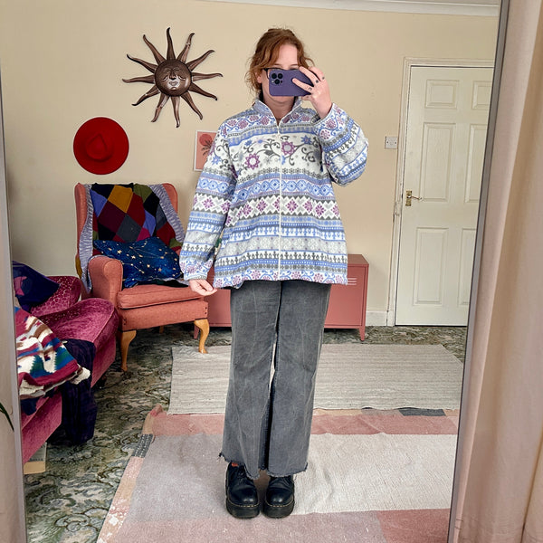 Pastel fleece (L)