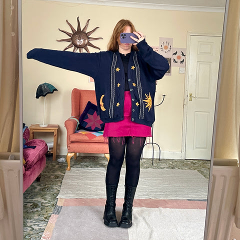 Sun and moon cardigan (XL)