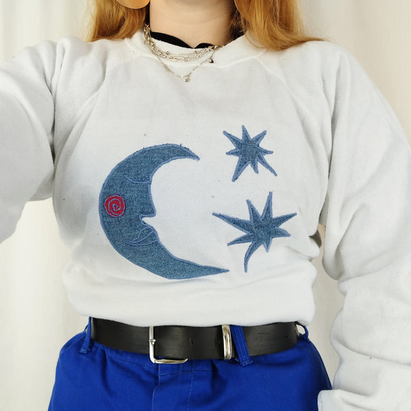 Moon sweater in white (M)