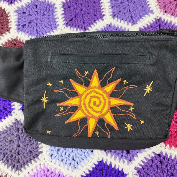 Sun cross body bag