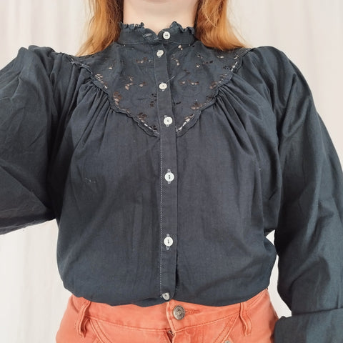 Navy prairie blouse (M)