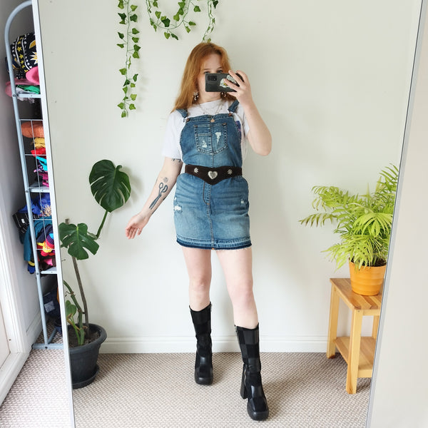 Denim dungaree dress (L)