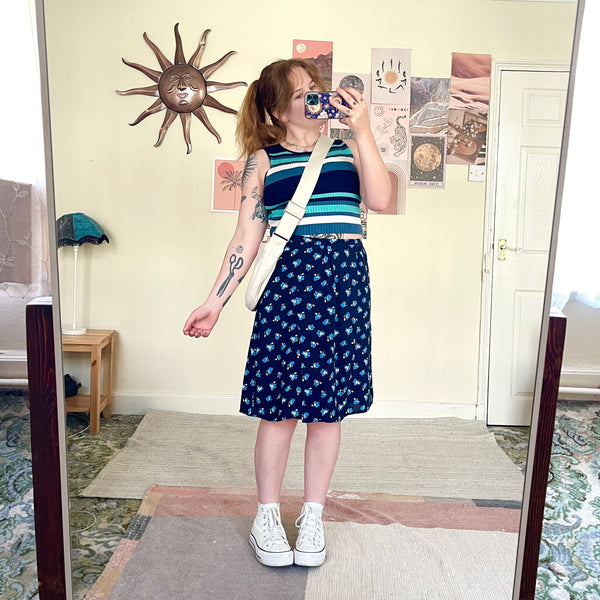Cornflower skirt (W32)
