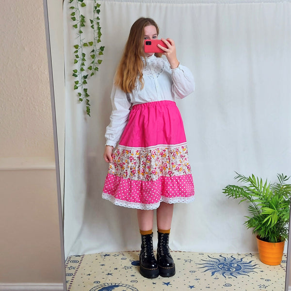 Pink floral prairie skirt (L)