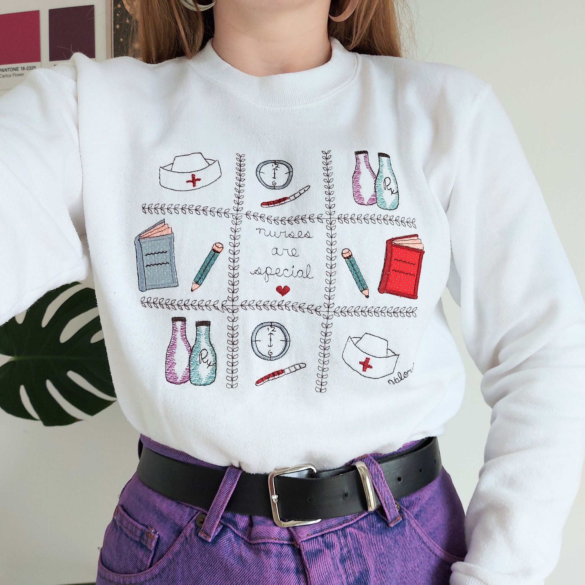 Nurse sweater (M)