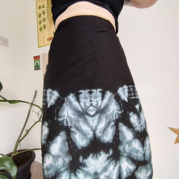 Tie dye wrap skirt (M)