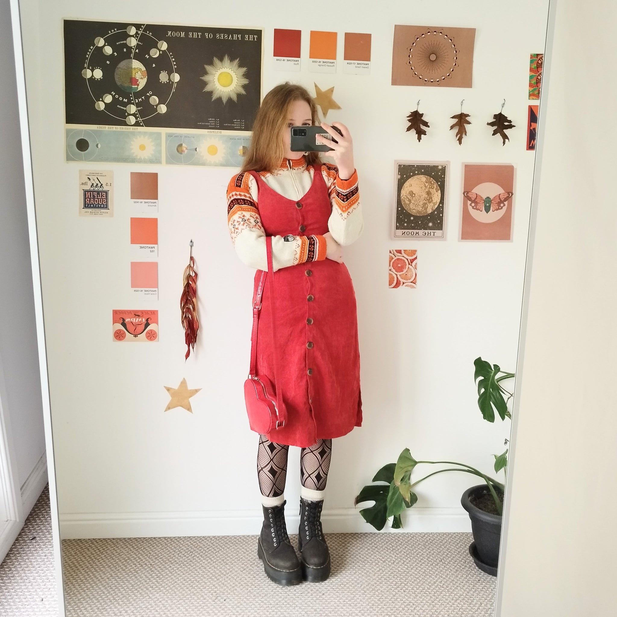 Rhubarb corduroy dress (S)