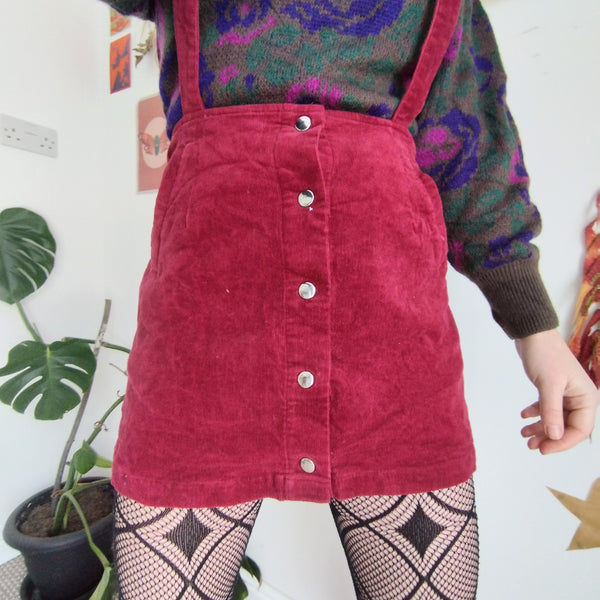 Burgundy corduroy skirt (W32)