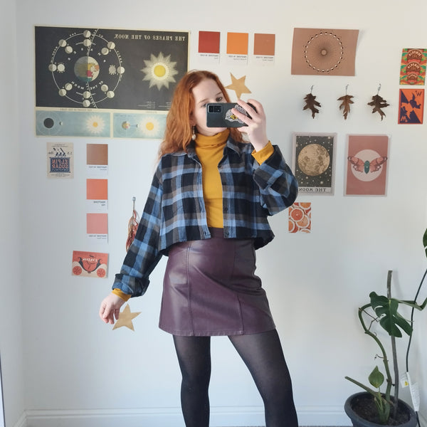 Cropped flannel shirt (L)